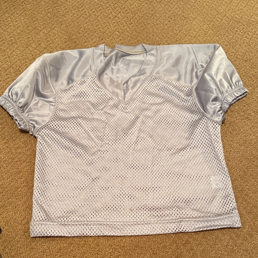 Silver Mesh V-Neck Youth Medium Football practice jersey Like New